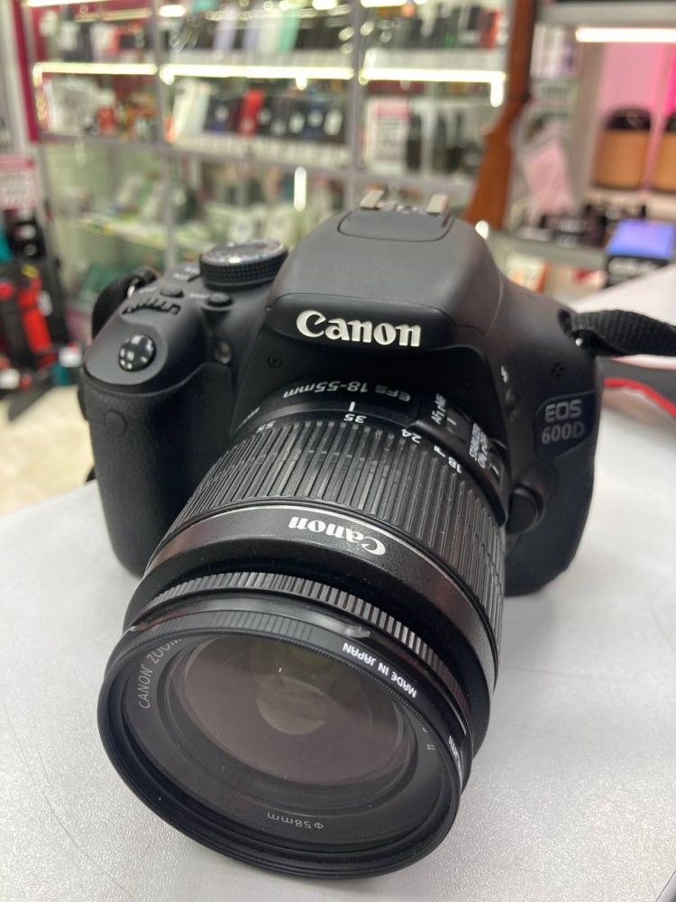 Фотоаппарат Canon EOS600D
