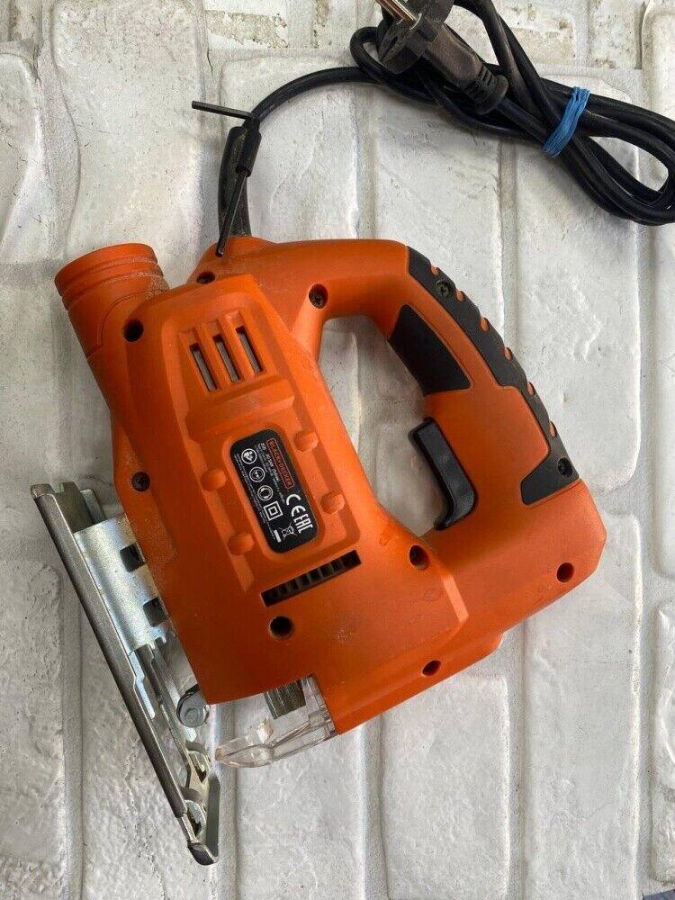 Лобзик Black Decker