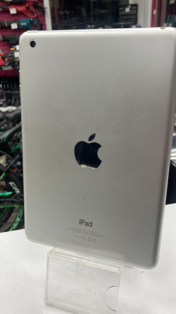 Планшет Apple iPad mini 1 16Gb