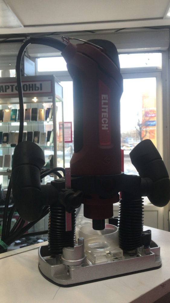 Угловая шлифовальная машина Elitech ПШ650Э