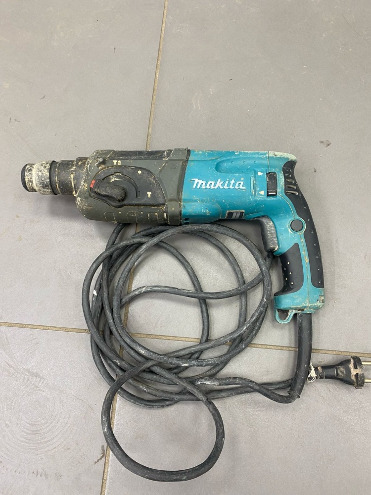 Перфоратор Makita 2470