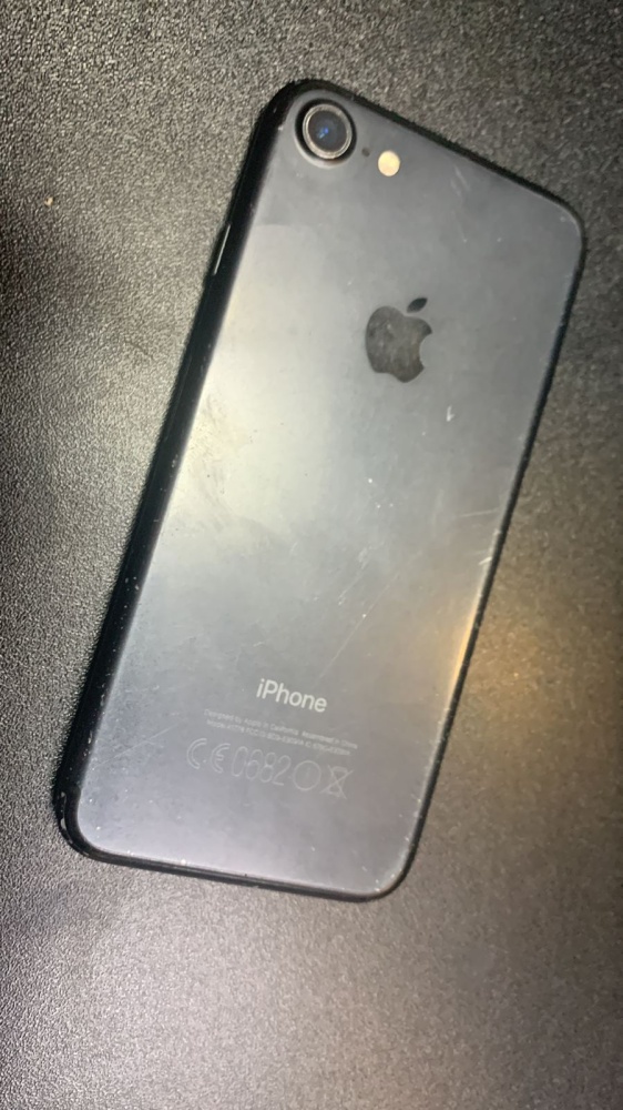 Смартфон iPhone 7 32Gb