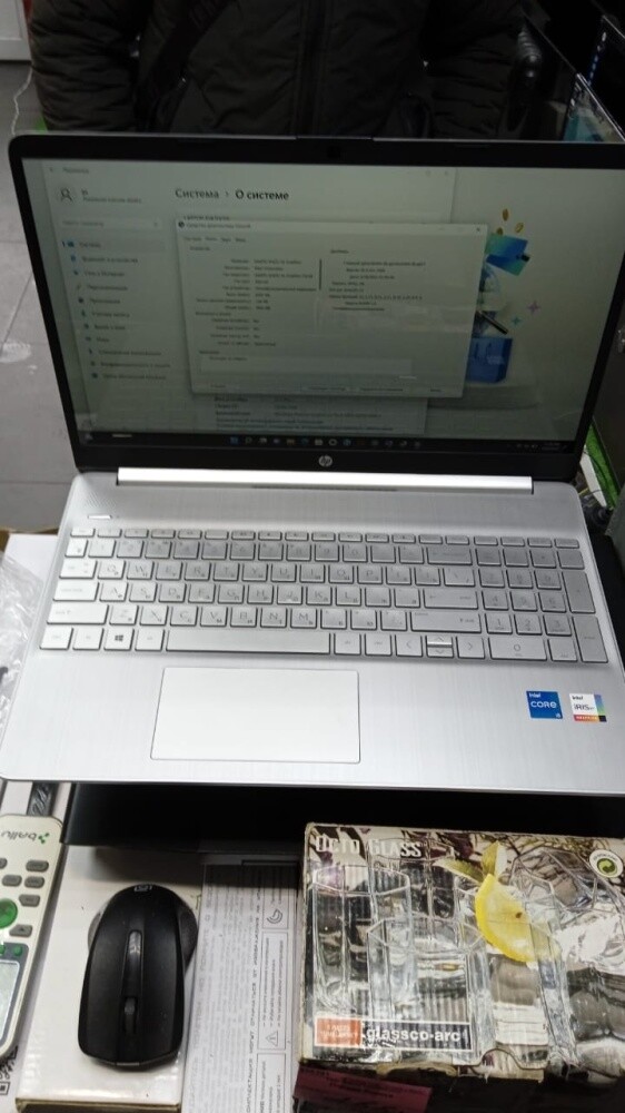 Ноутбук HP 15-dy2067ms core i5-1135g7/ssd256/озу 12gb/win11/uhd graphics