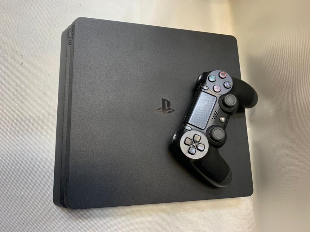 Игровая приставка Sony PlayStation 4 slim 500 гб