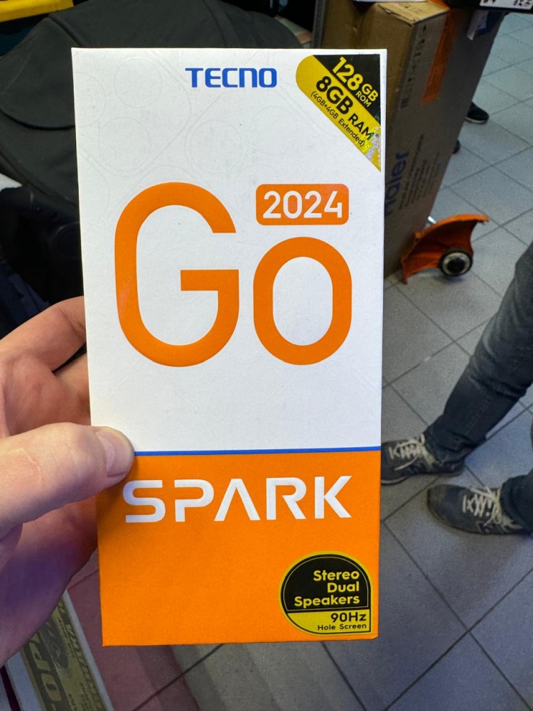 Мобильный телефон Tecno Spark Go 2024