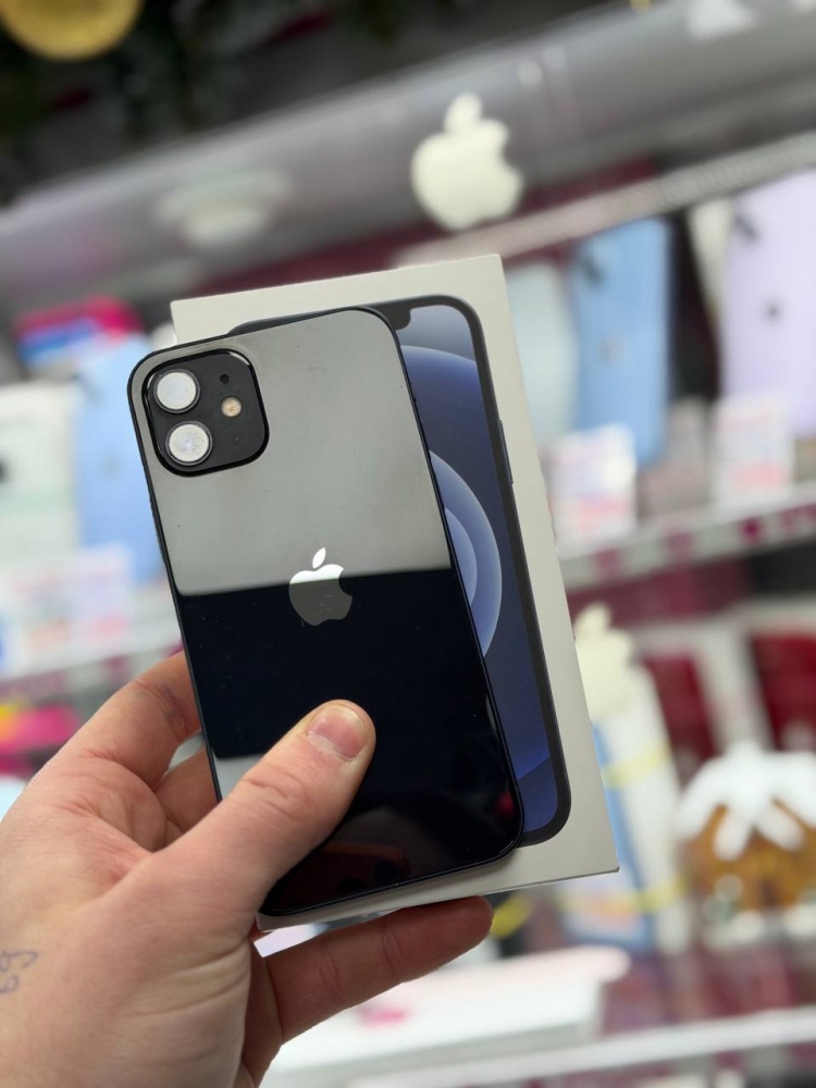 Смартфон iPhone 12 256 Gb