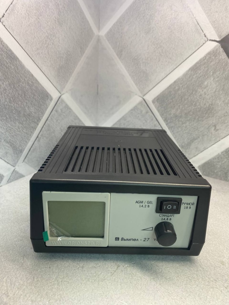 Автомобильное пускозарядное устройство Вымпел 27