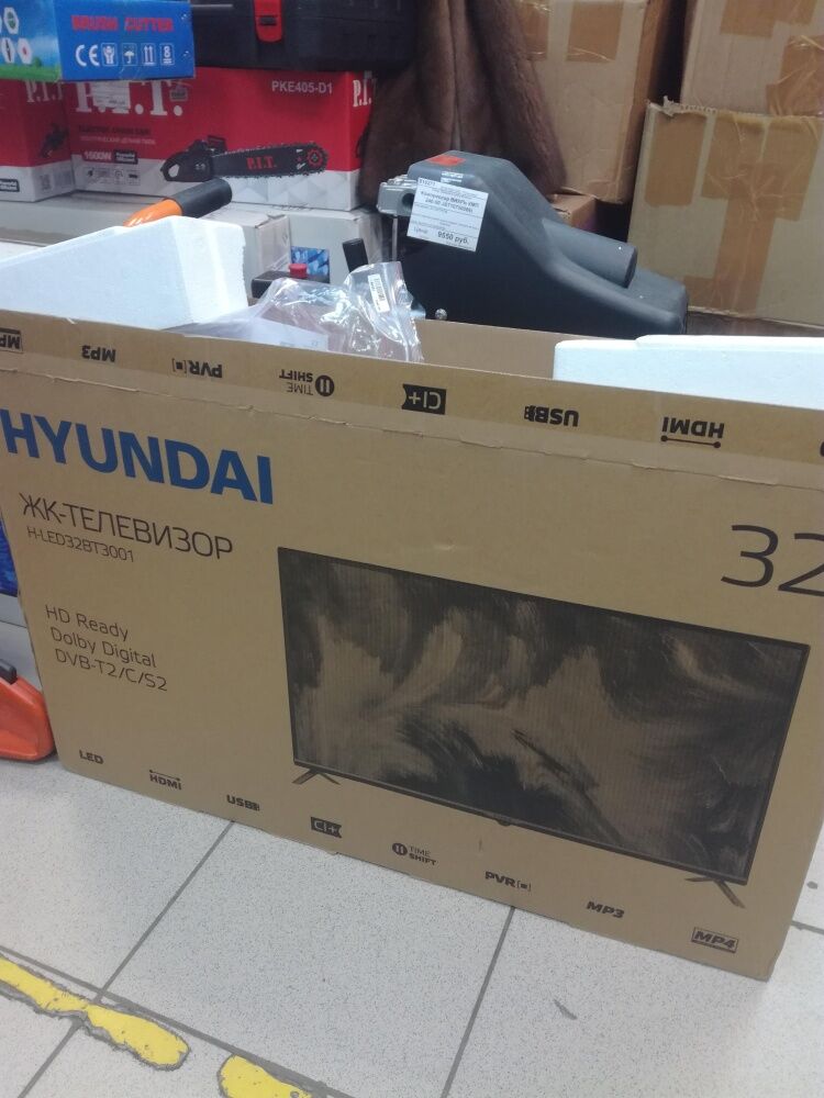 Телевизор Hyundai H-LED32BT3001