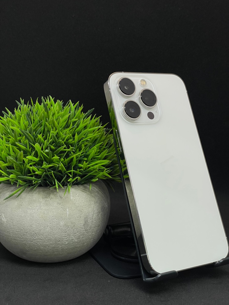 Смартфон iPhone 13 PRO 256 GB