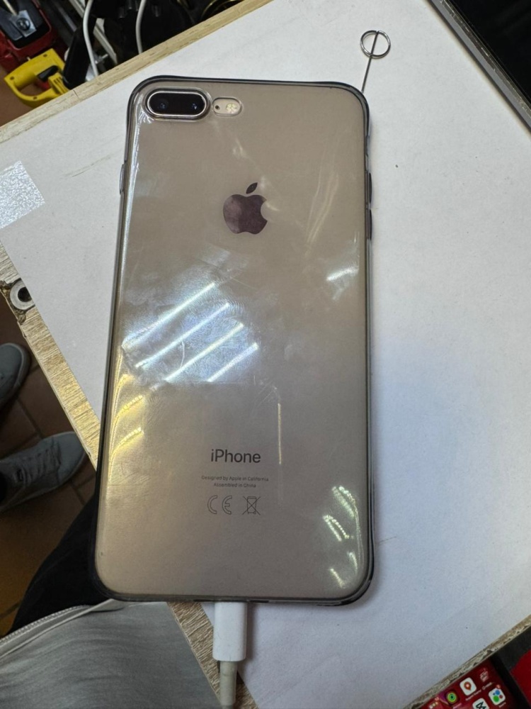 Смартфон iPhone 8+ 256 Gb