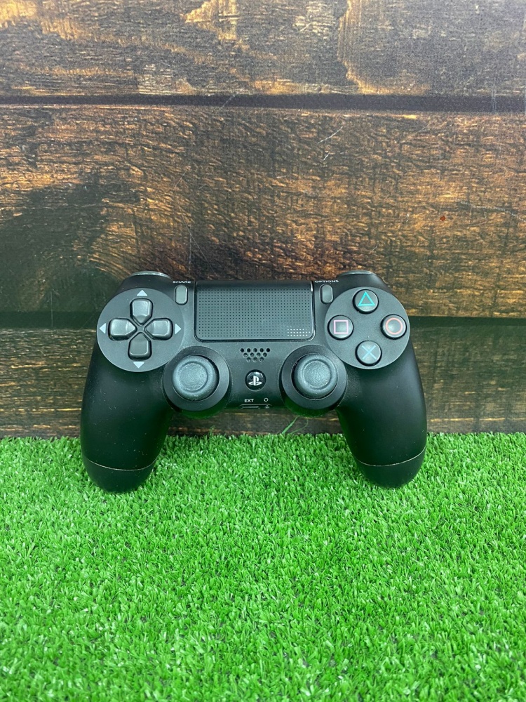 Геймпад DualShock 4