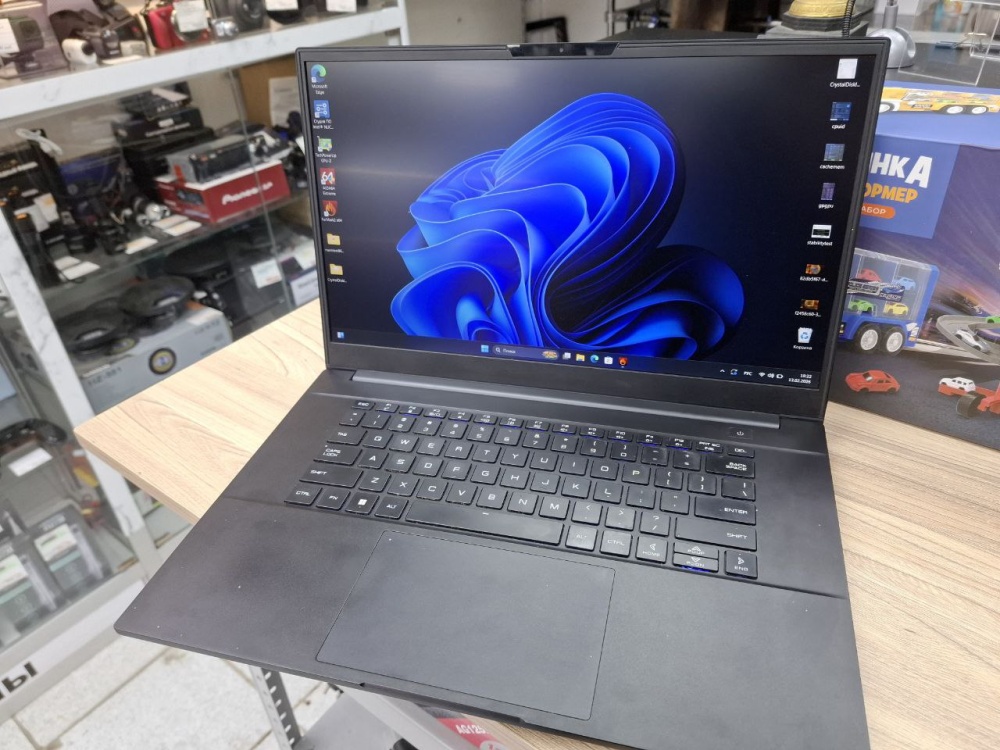 Ноутбук Intel nuc x15