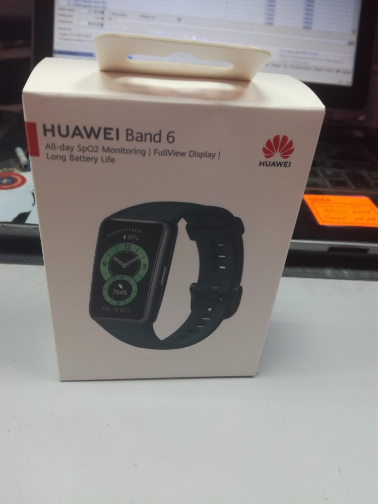 Фитнес-браслет HUAWEI BAND 6