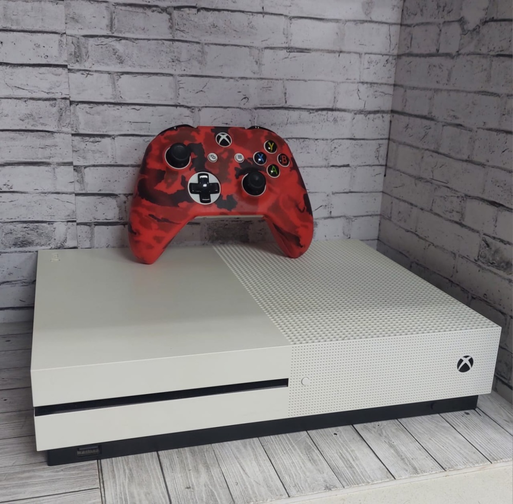 Игровая приставка XBOX ONE S 1TB