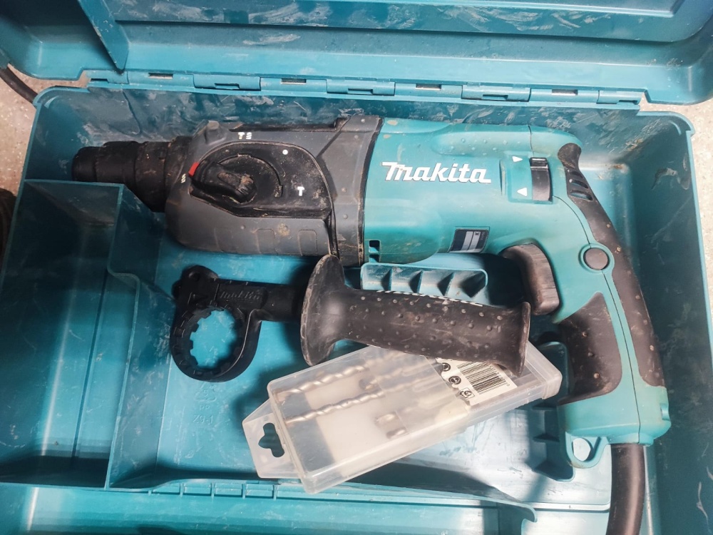 Перфоратор Makita 2470