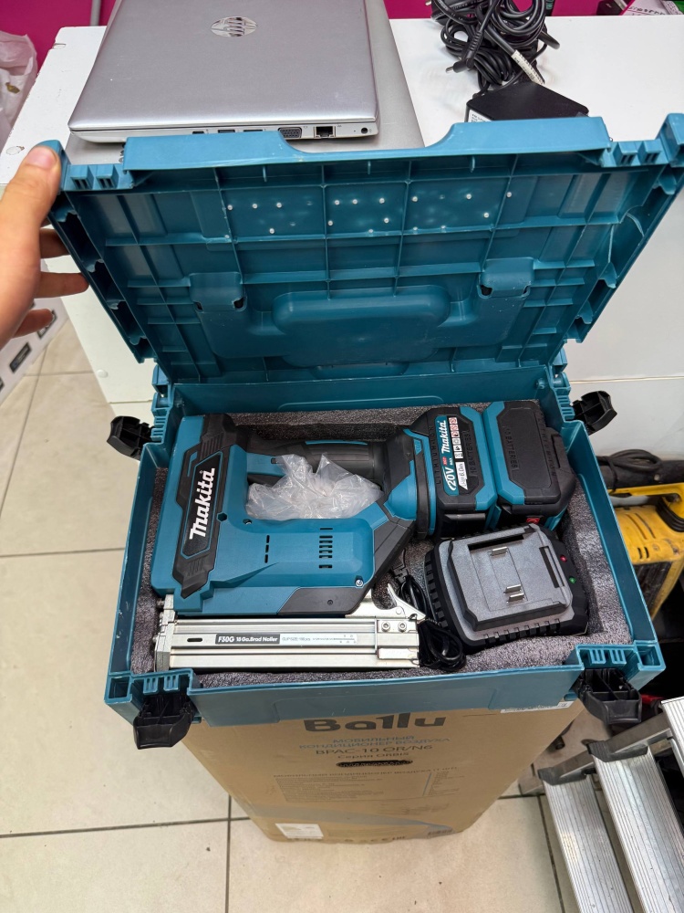 Нейлер makita