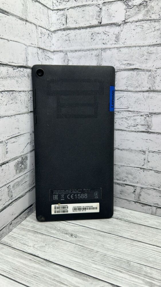 Планшет Lenovo Pad TB3-730X 3G 1/16