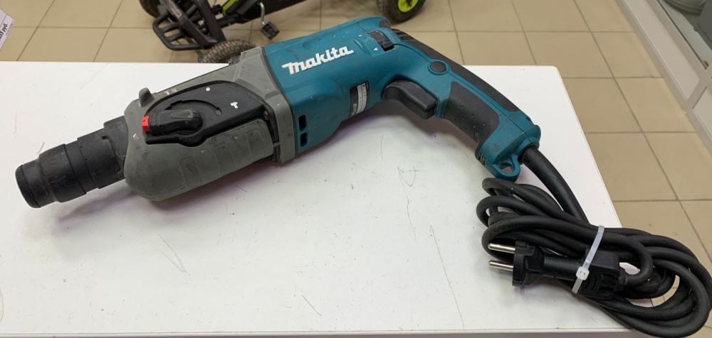 Перфоратор Makita HR2470