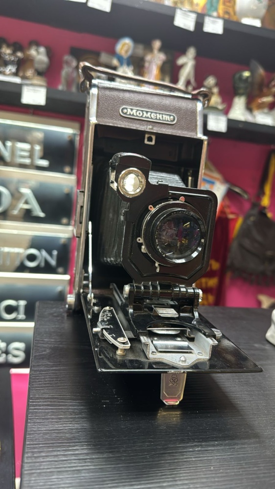 Фотоаппарат Момент СССР