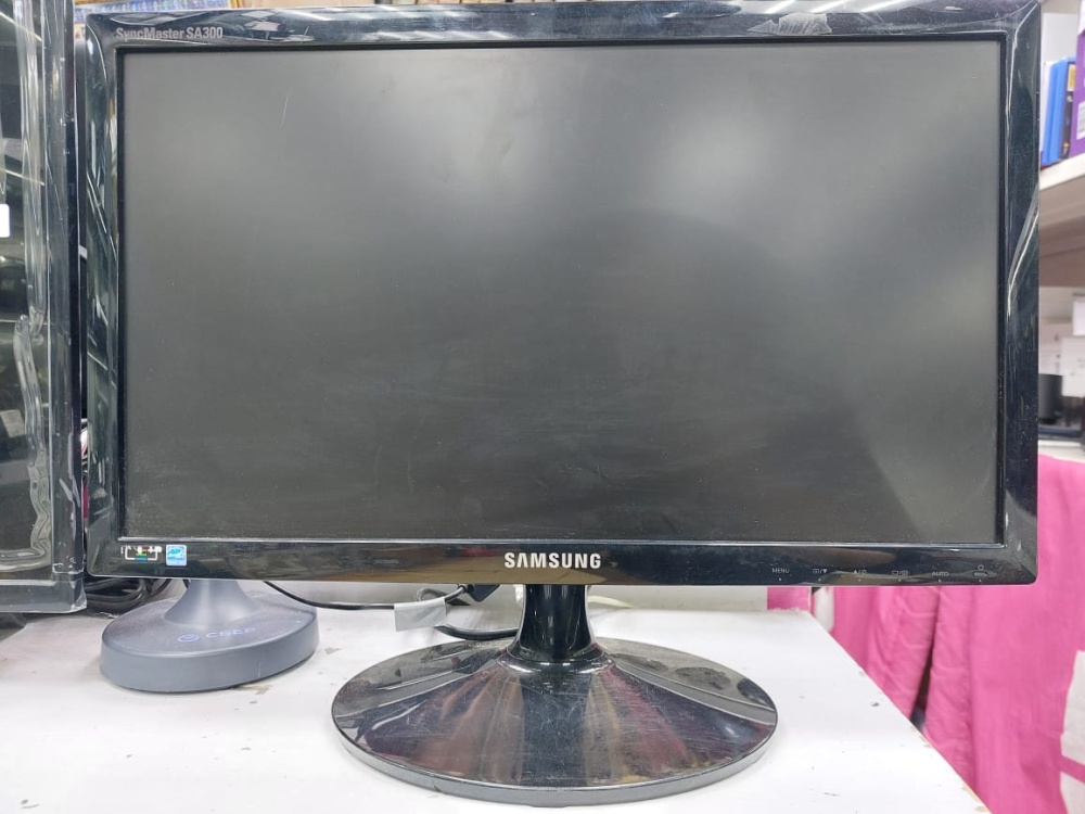 Монитор Samsung 19 vga