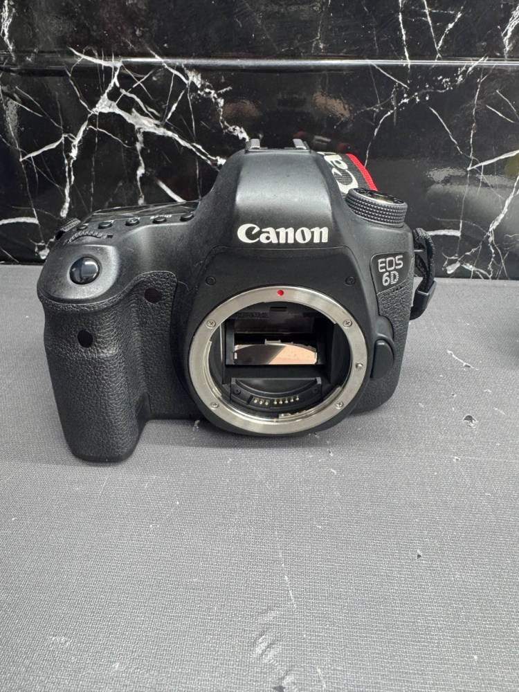 Фотоаппарат Canon EOS 6 D