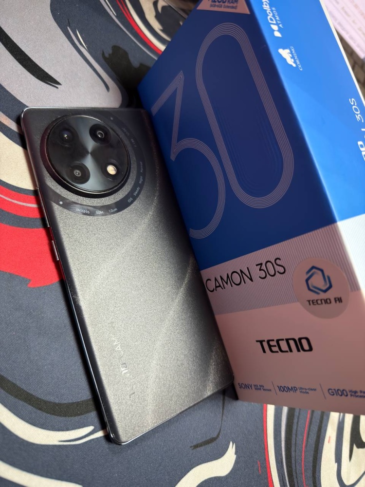 Мобильный телефон Tecno CAMON 30S 6/128гб