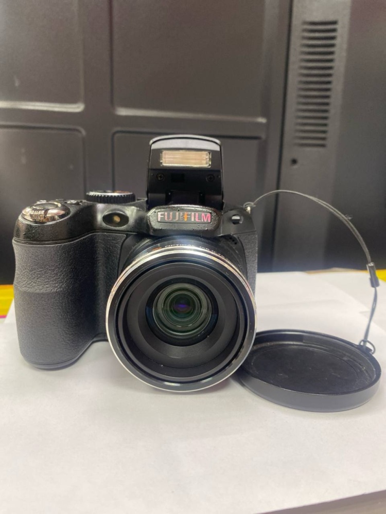 Фотоаппарат Fujifilm FinePix S1600