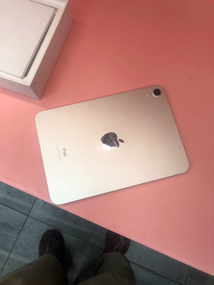 Планшет Apple iPad mini 4 64 gb