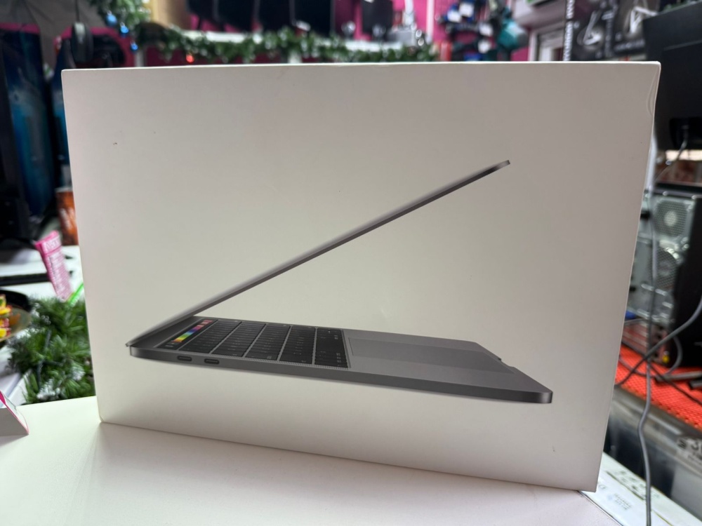 Ноутбук Macbook Pro 2019