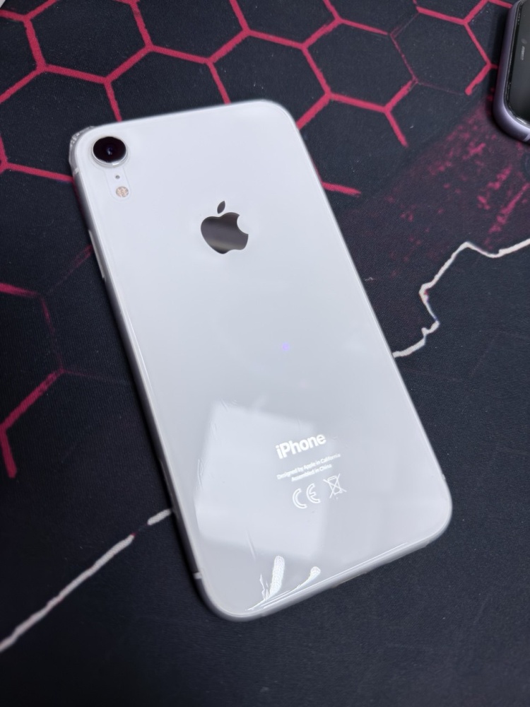 Смартфон iPhone XR 64 Gb