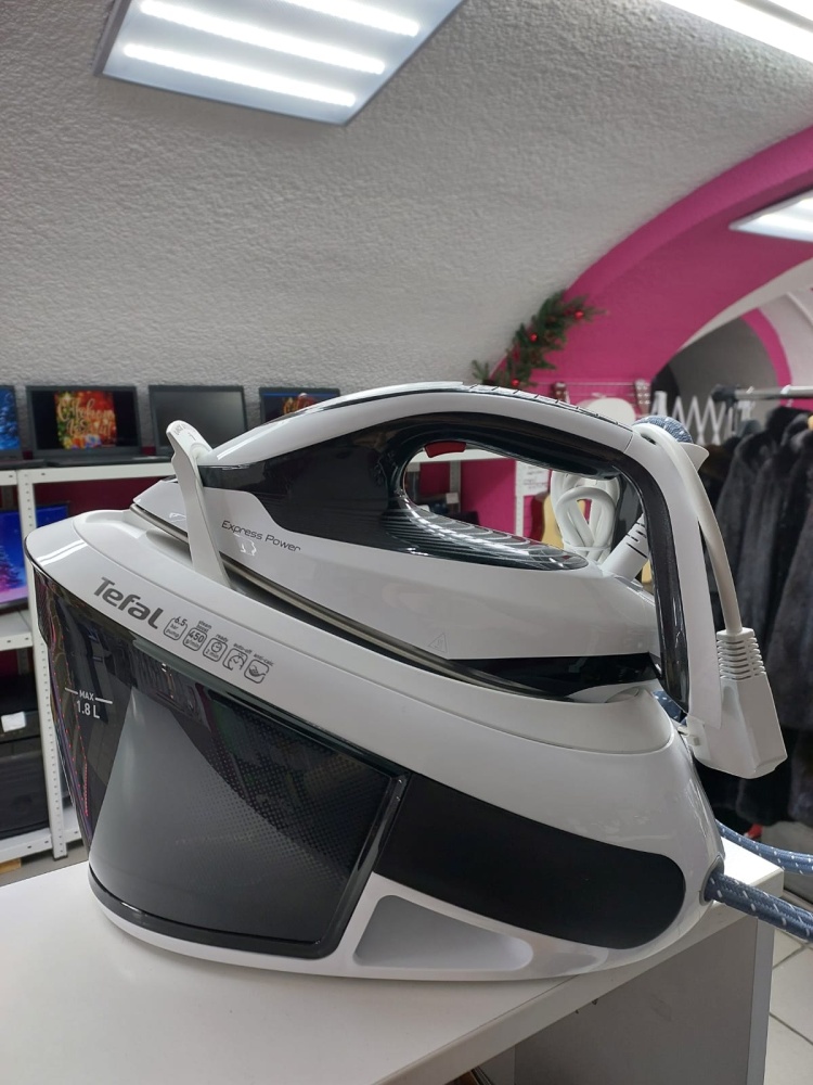 Парогенератор Tefal Express Power SV8130E0 черный