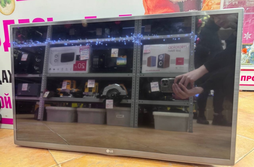 Телевизор LG 32 Smart