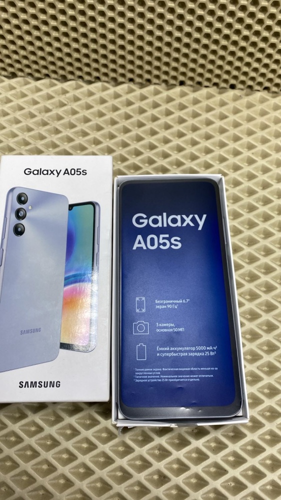 Смартфон Samsung A05S