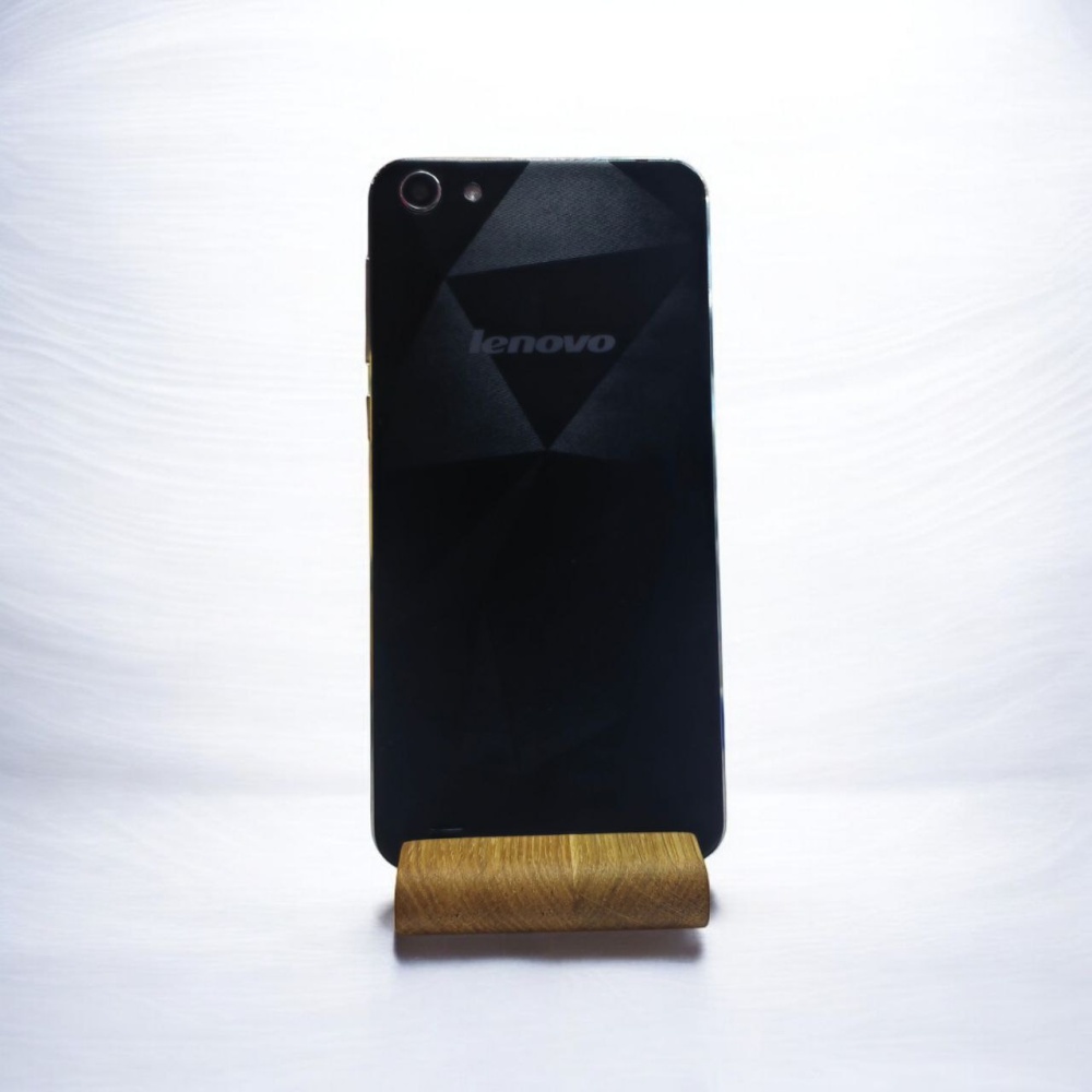 Мобильный телефон Lenovo