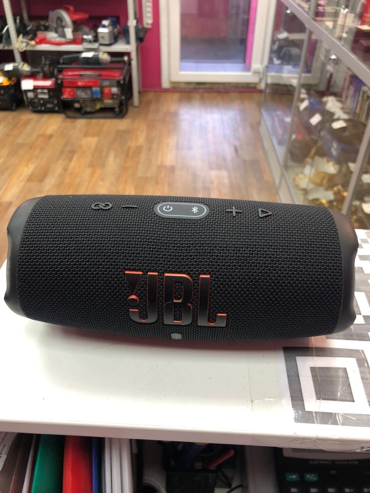 Акустика JBL Charge 5