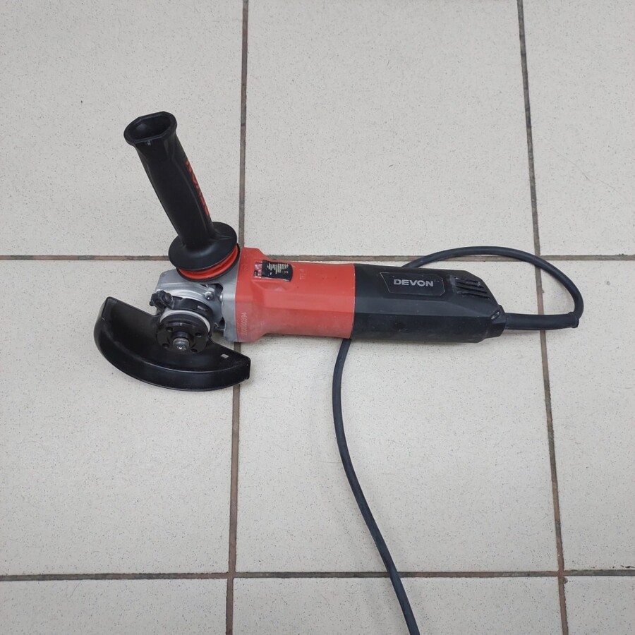 Угловая шлифмашина DEVON 2888-15-125CI 125 мм, 1500 Вт