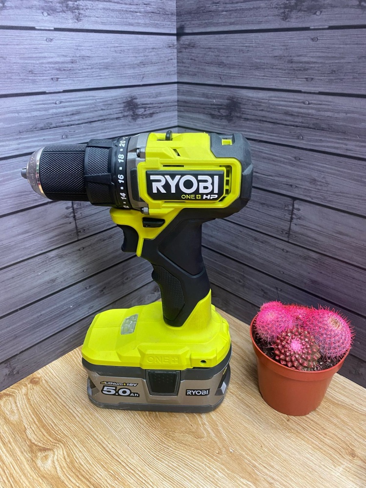 Шуруповерт безщеточный Ryobi RDD18C