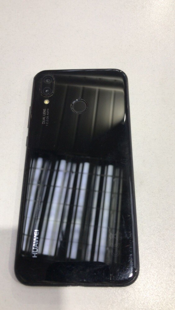 Смартфон Huawei P20 Lite 4/64