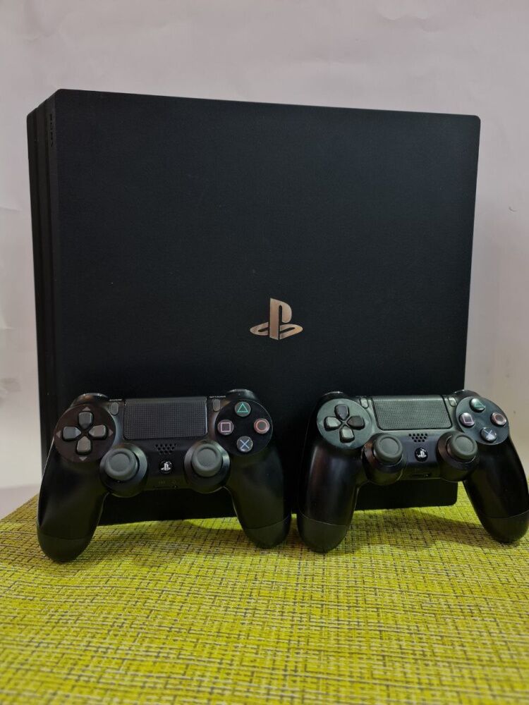 Игровая приставка Sony PlayStation 4 PRO 1еи
