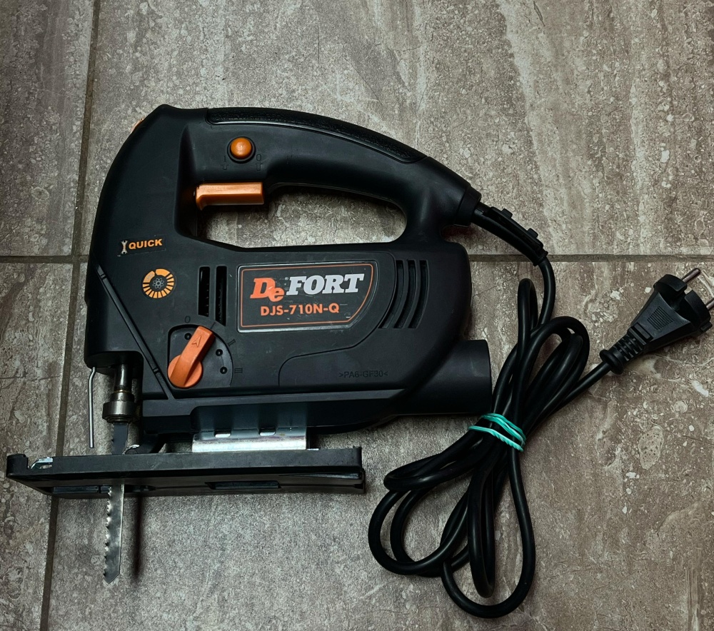 Лобзик de fort djs-710n-q