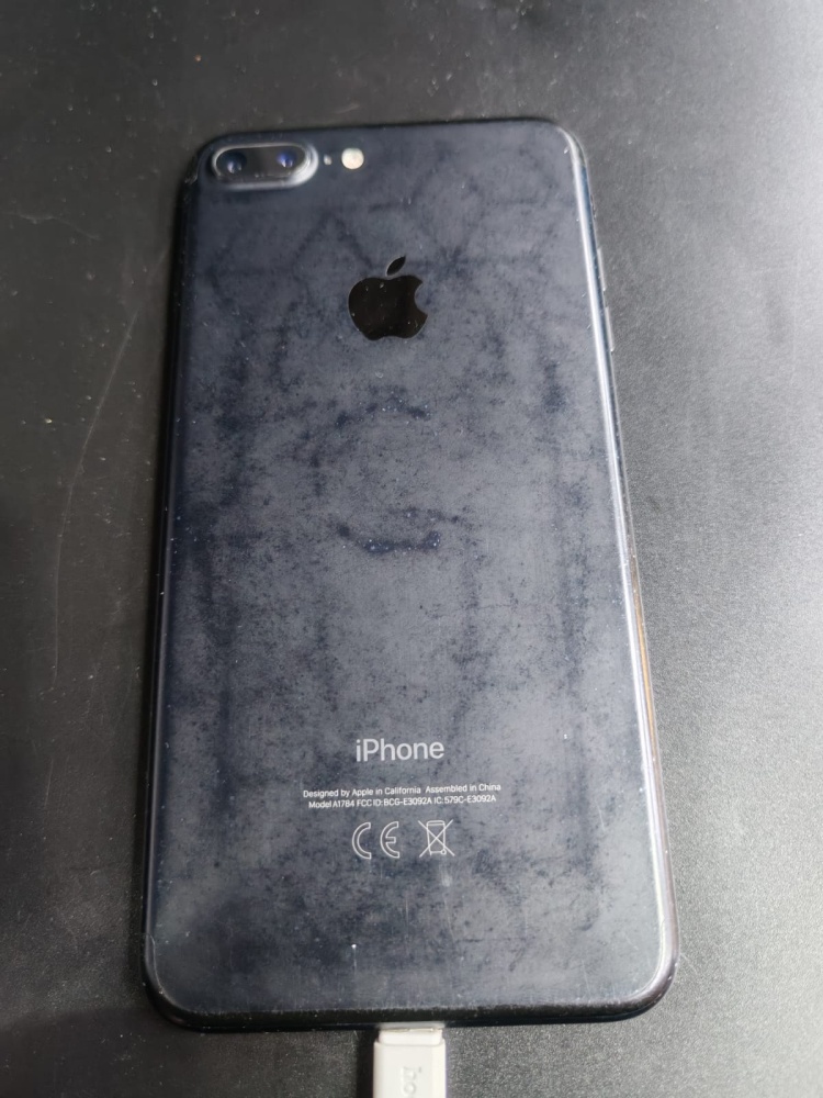 Смартфон iPhone 7+ 32Gb