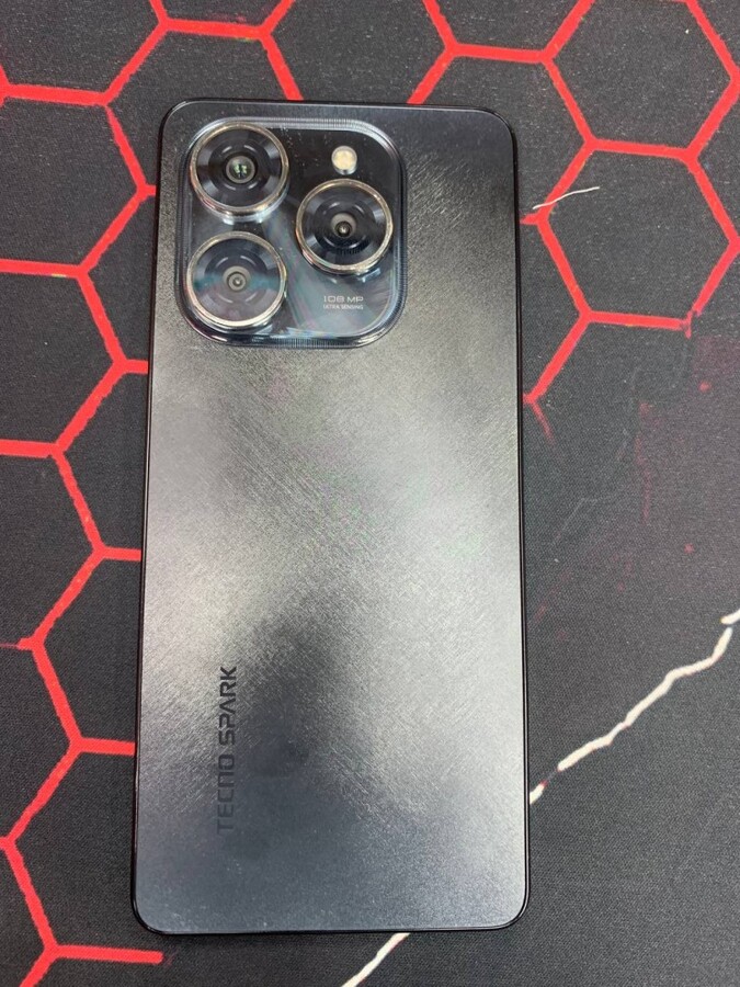 Мобильный телефон Tecno  spark 20 pro 8 256 гб