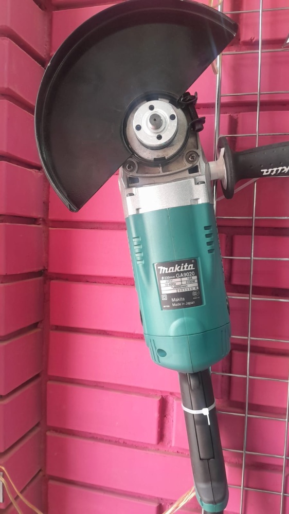 УШМ (Болгарка) MAKITA