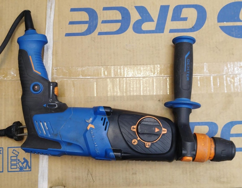 Дрель Dewalt