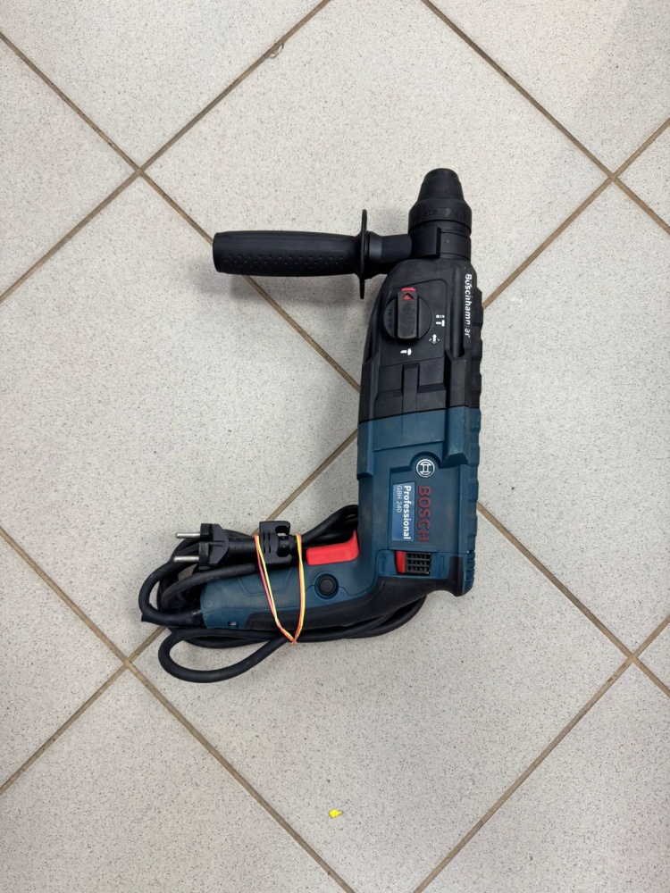 Перфоратор BOSCH GBH 240