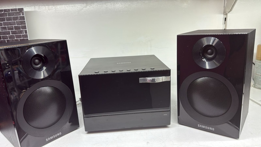 Акустика Samsung mm-e320