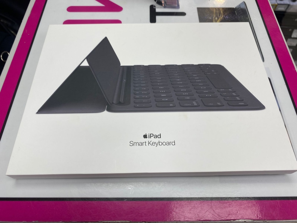 Клавиатурa  Apple IPad  Smart  Keyboard A1829