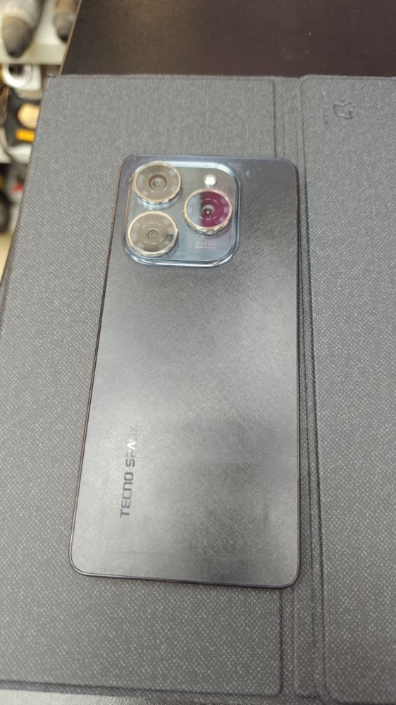 Мобильный телефон Tecno Spark 20Pro