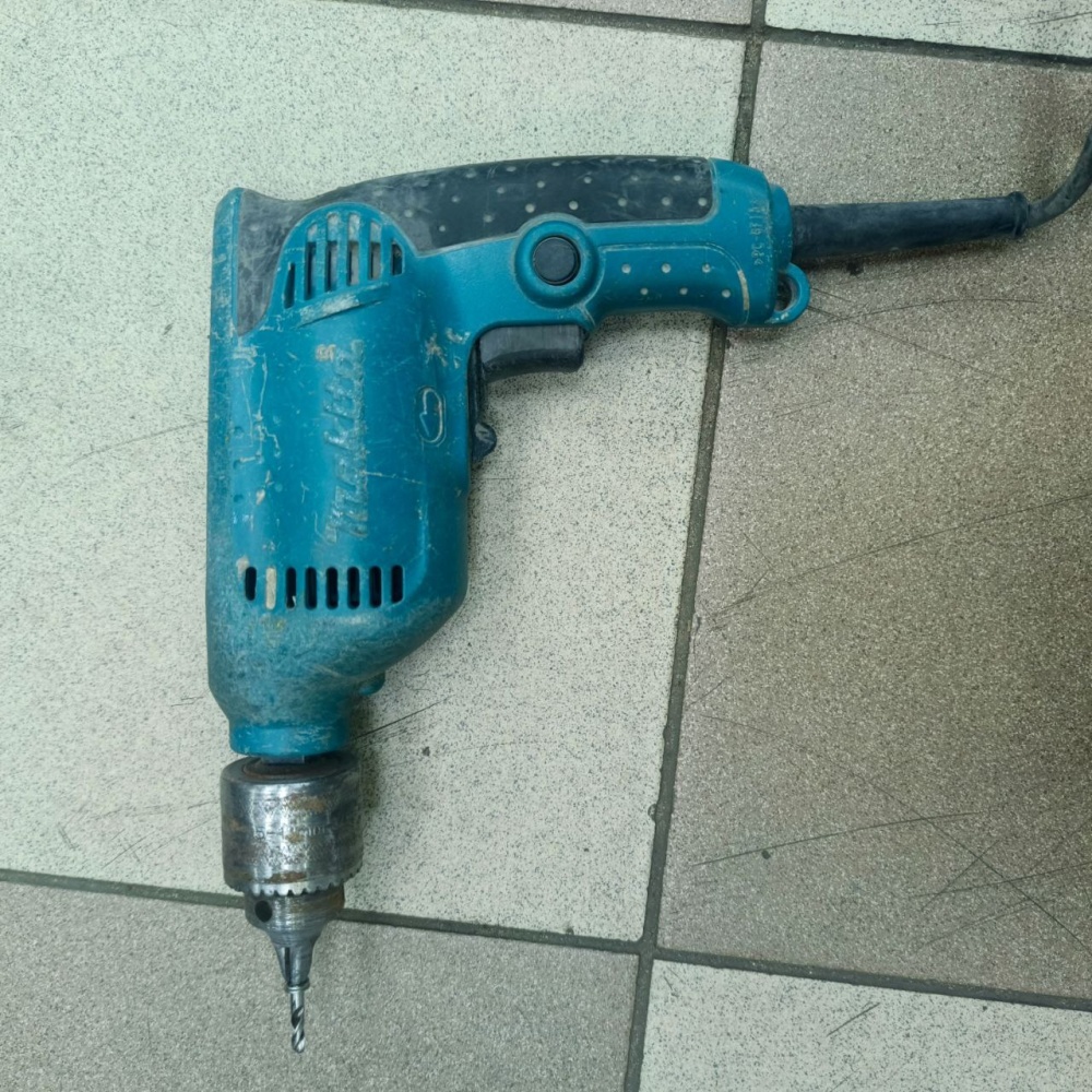 Дрель makita 6413