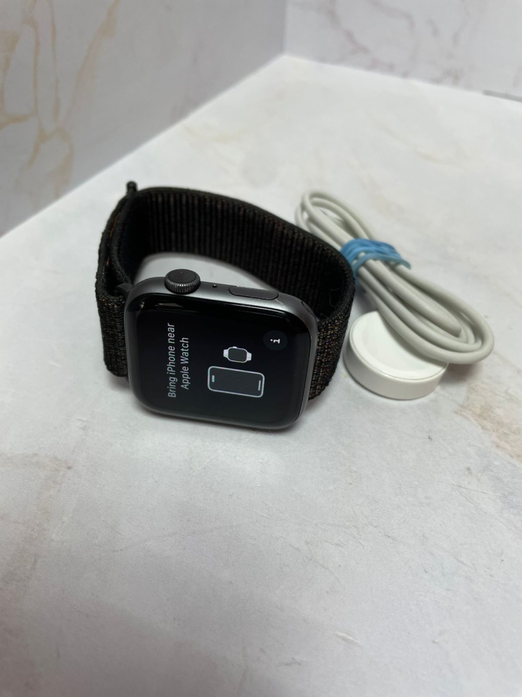 Часы Apple Watch 4 44mm